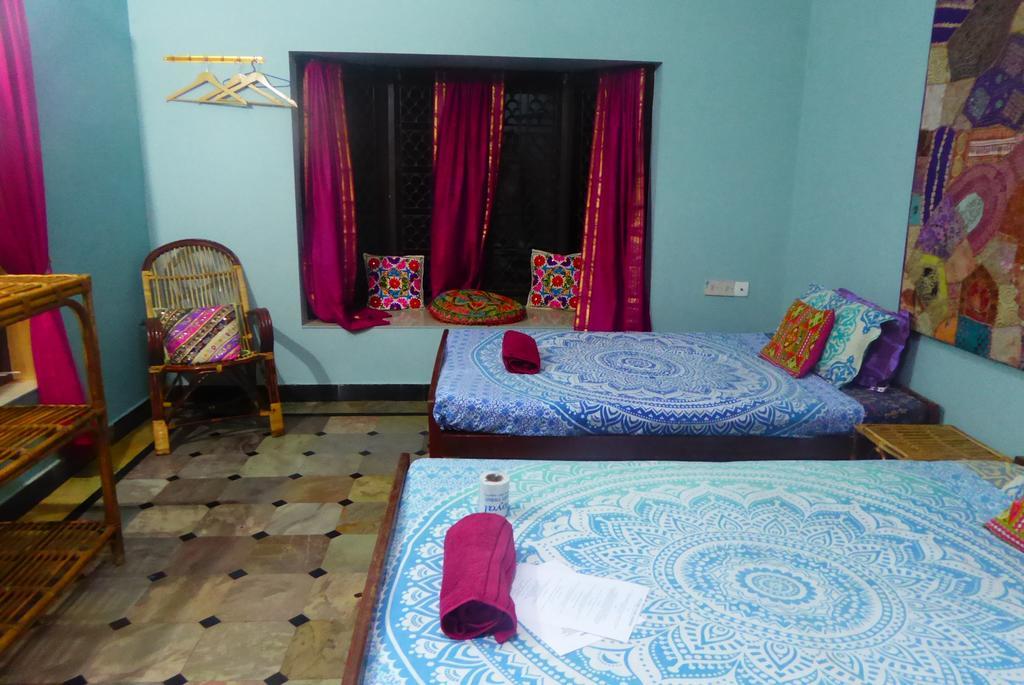 Mk Gardens Surf & Yoga House Varkala Bagian luar foto